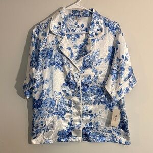Flora Blue and White Sleepwear button front Blouse NWT size large